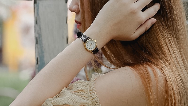 Đồng hồ thời trang giảm sốc Đồng hồ thời trang giảm sốc