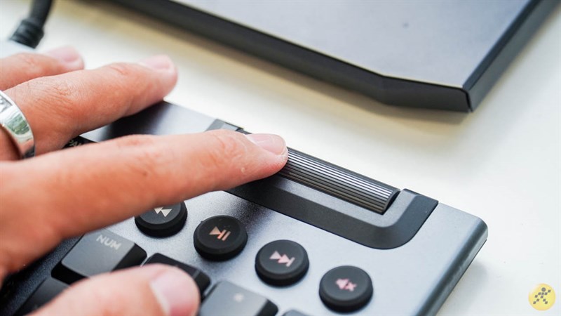 nút xoay tăng giảm âm lượng