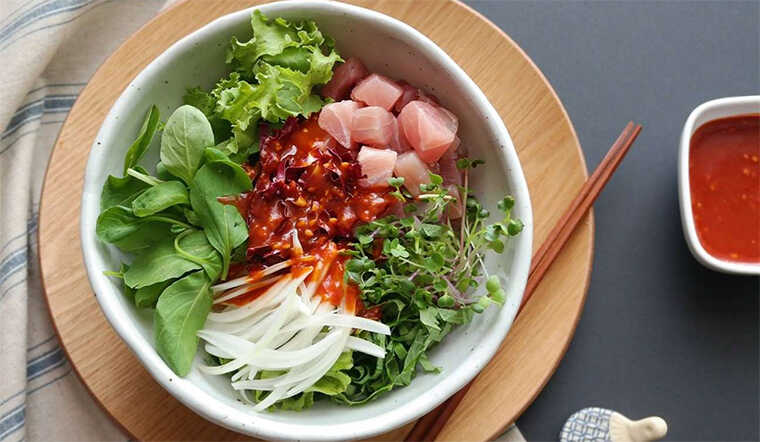 Cách làm salad cá ngừ rau mầm bổ dưỡng cực kỳ dễ làm