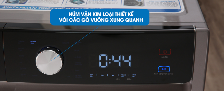 Bảng điều khiển Đánh giá chi tiết máy giặt TCL King Series TWF90-K14508DC04 > Bảng điều khiển