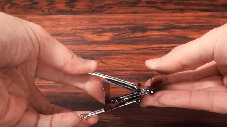 làm đế điện thoại