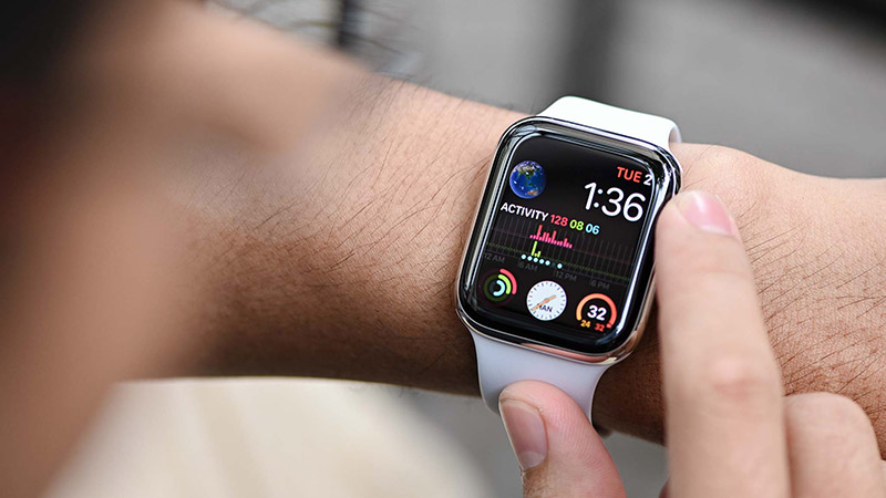 Tính năng xác định lượng calories tiêu thụ trên smartwatch là gì?