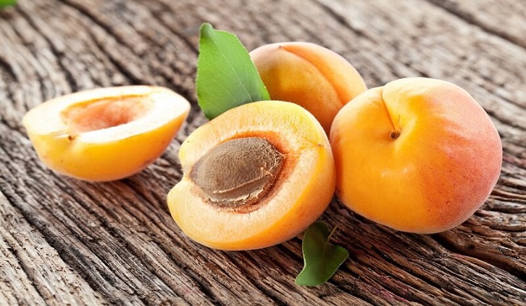Bà bầu có được ăn đào không? Bà bầu ăn đào ảnh hưởng gì đến mẹ và bé?