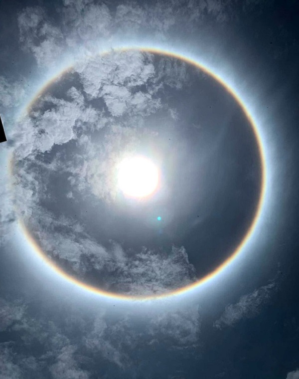 Hào quang xuất hiện tại TP.HCM và các tỉnh Nam bộ Hào quang xuất hiện tại TP.HCM và các tỉnh Nam bộ