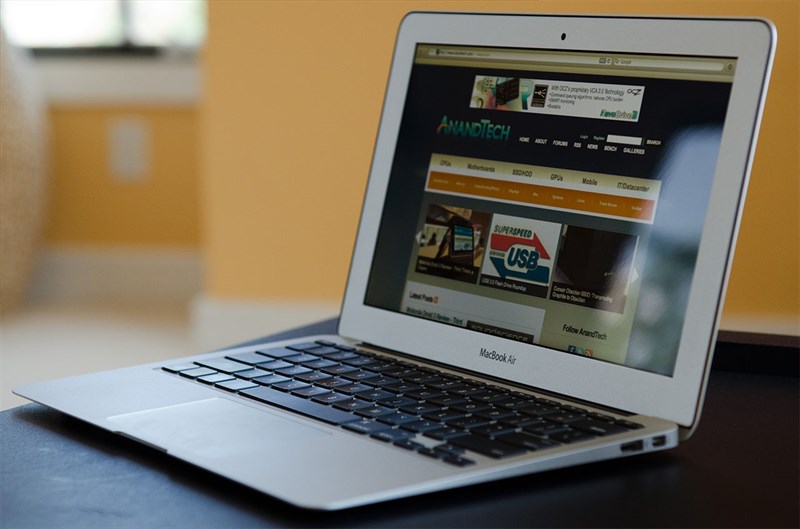 Macbook Air cũ
