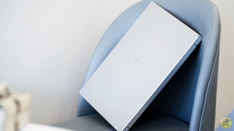 Thiết kế nguyên vẹn của Acer Aspire A514 53G