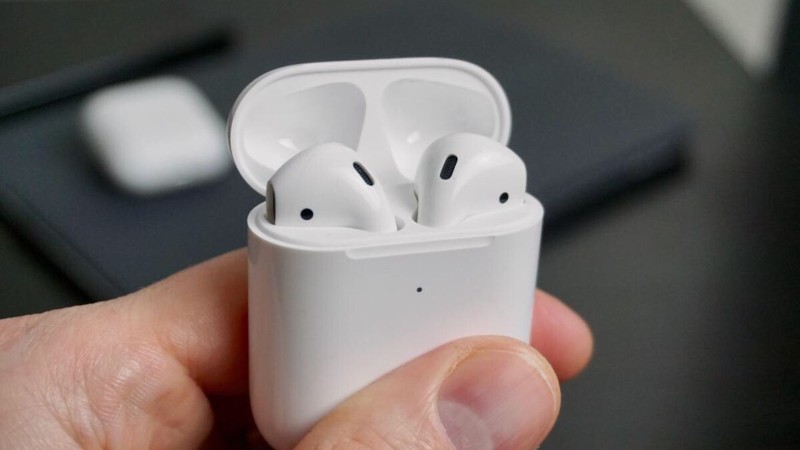 AirPods