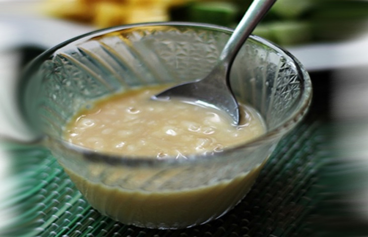Bước 2 Làm nước sốt salad Salad kiwi trái cây trộn mayonaise