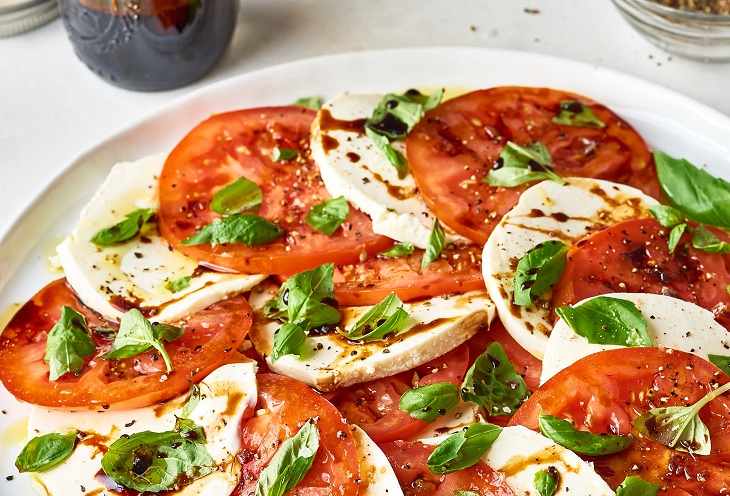 What is caprese salad? How to make simple Caprese salad at home