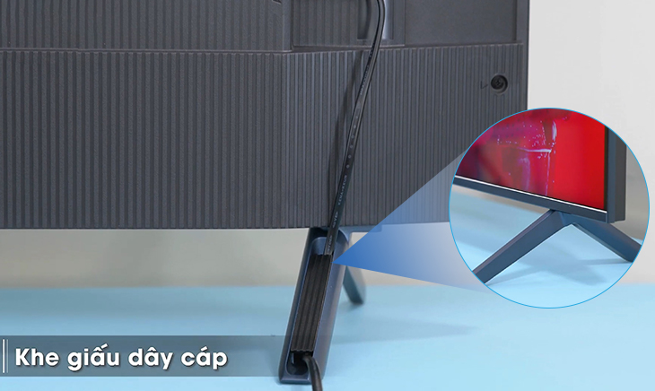 Chân đế chữ V vững chắc, thiết kế dấu dây gọn gàng