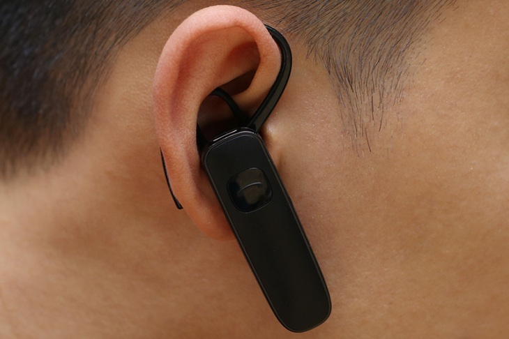 Tai nghe Plantronics mang thiết kế nhỏ gọn