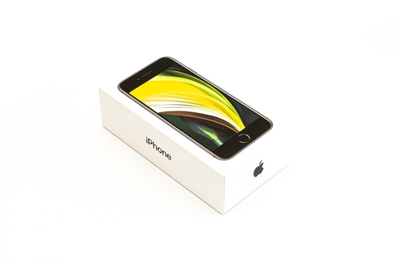 iPhone SE 2020 sẽ không được tặng kèm tai nghe và bộ sạc iPhone SE 2020 sẽ không được tặng kèm tai nghe và bộ sạc