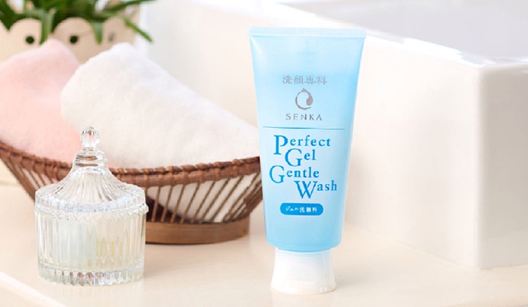 Gel rửa mặt dịu nhẹ Senka Perfect Gel Gentle Wash có tốt không? Review chi tiết