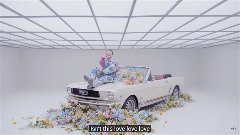 Thánh soi công nghệ: Sơn Tùng M-TP | Có Chắc Yêu Là Đây, ‘Sếp Tùng’ đang đeo đồng hồ gì, đi xe gì vậy?