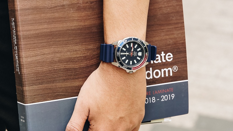 Đồng hồ Nam Q&Q S374J302Y