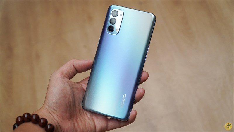 Thiết kế mặt lưng OPPO Reno4 Thiết kế mặt lưng OPPO Reno4