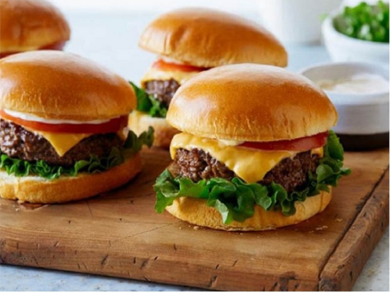 Hamburger bò kiểu Mỹ sốt BBQ G Kitchen