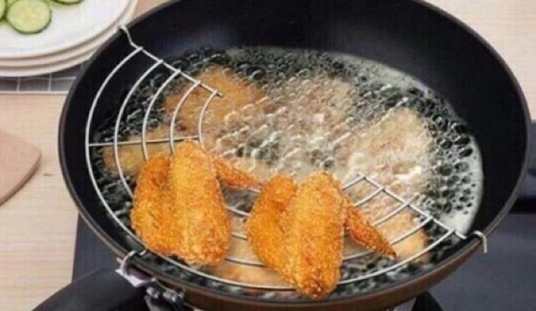 Mẹo giúp hạn chế lượng dầu tối đa khi chiên thức ăn không cần đến nồi chiên không dầu