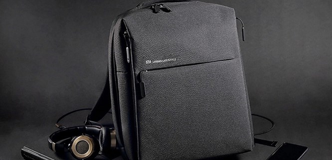 Balo, túi chống sốc Xiaomi của nước nào? Có nên mua balo, túi chống sốc Xiaomi?