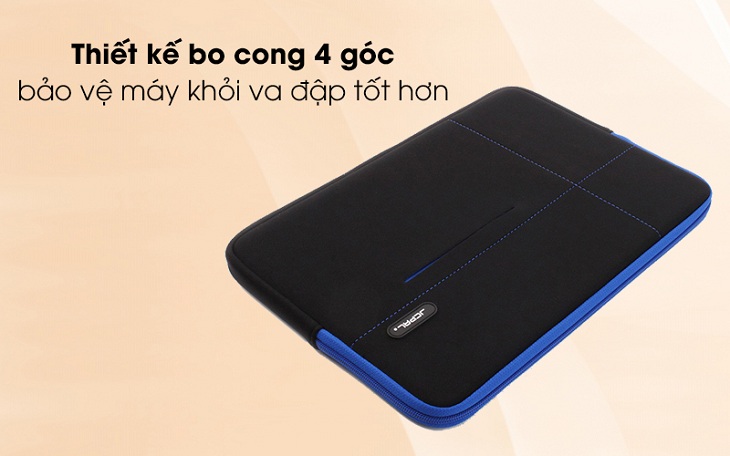 Thiết kế công bo bốn gốc giúp bảo vệ máy khỏi va đập tốt hơn