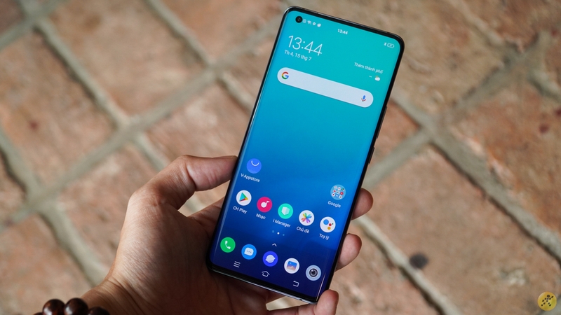 Vivo ra mắt X50 và X50 Pro, cấu hình tầm trung, camera chụp ảnh tốt