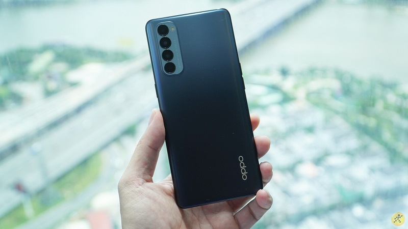 OPPO Reno4 và Reno4 Pro ghi nhận lượng đơn đặt trước ấn tượng tại Trung Tâm Bảo Hành, với hơn 4.000 đơn đã đặt cọc