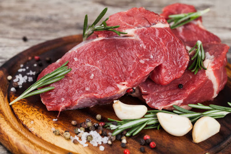 Vì sao thịt bò ta lại dai và cứng, không được mềm mại như thịt bò Mỹ, Úc?
