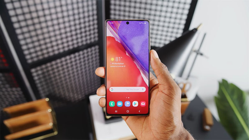 Mới ra mắt vài ngày trước nhưng Galaxy Note 20 và Galaxy Note 20 Ultra đã nhận được bản cập nhật phần mềm đầu tiên