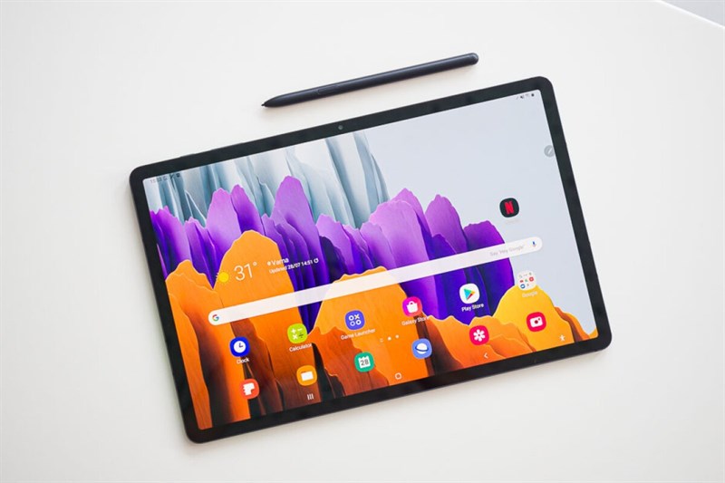 Màn hình của máy tính bảng cao cấp Galaxy Tab S7+ có thể đạt tốc độ làm tươi 120Hz ở độ phân giải tối đa