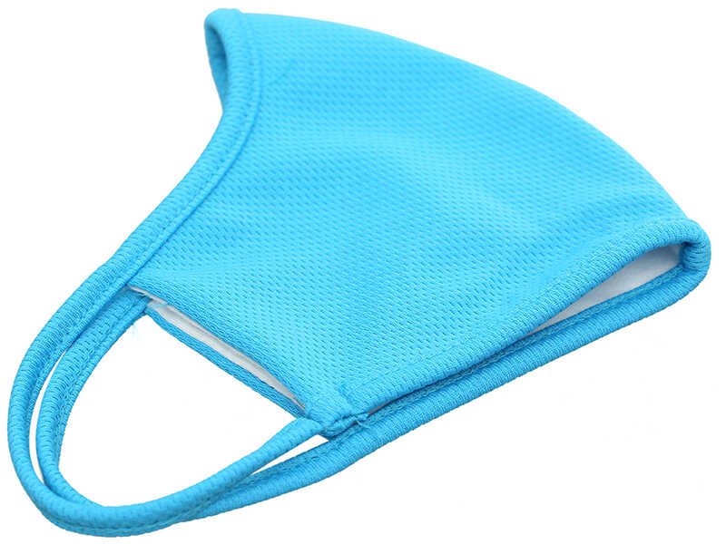 Lớp ngoài: lớp Polyester thông thoáng, thoát ẩm
