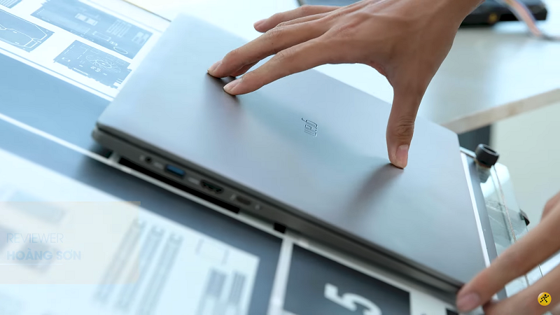 LG Gram 17 LG Gram 17