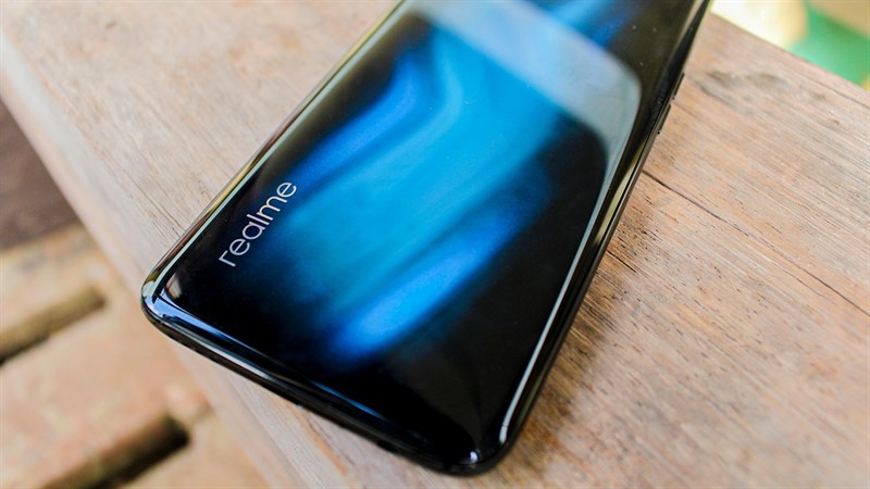 Một smartphone 5G giá rẻ mới của Realme vừa lộ đầy đủ thông số kỹ thuật trên TENAA: Dùng chip Dimensity 720, 3 camera sau, pin gần 5.000 mAh