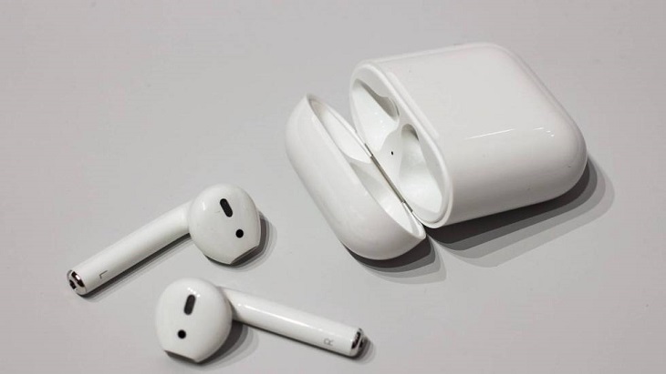 Ngôi vương true wireless gọi tên AirPods