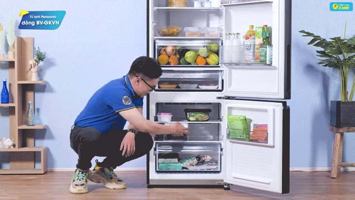 Hộp làm đá kín có thể di chuyển hoặc lấy ra dễ dàng