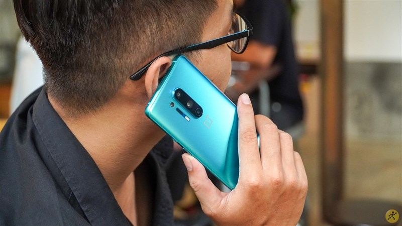 Trên tay Oneplus 8 Pro 5G Trên tay Oneplus 8 Pro 5G