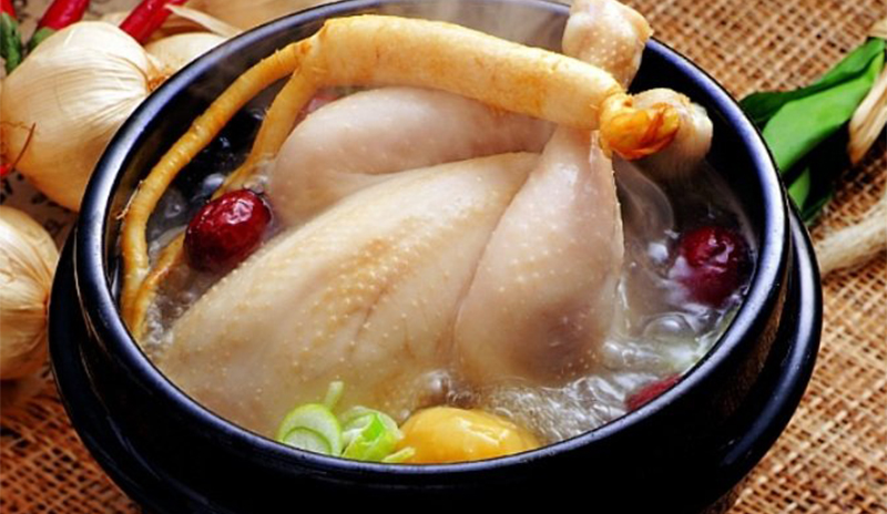 Hướng Dẫn Cách Nấu Gà Hầm Sâm, Lá Ngải Cứu, Bào Ngư Thơm Ngon Cho Gia Đình 1 *