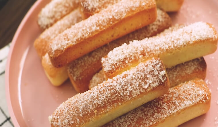 Bánh sâm panh (ladyfingers) là gì? Những món ăn không thể thiếu bánh sâm panh