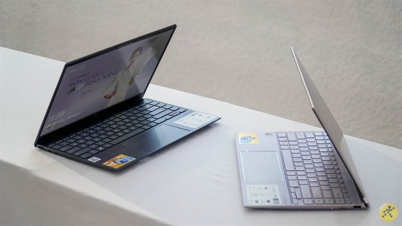 Bộ đôi ASUS ZenBook UX425 sở hữu kích thước mỏng nhẹ