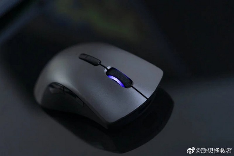 Lenovo ra mắt đèn treo màn hình và chuột chuyên dụng cho chơi game, giá từ 480 ngàn đồng