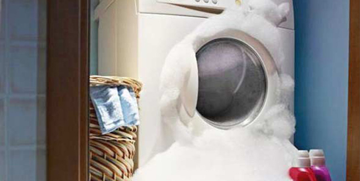 Tác hại khi máy giặt bị trào bọt