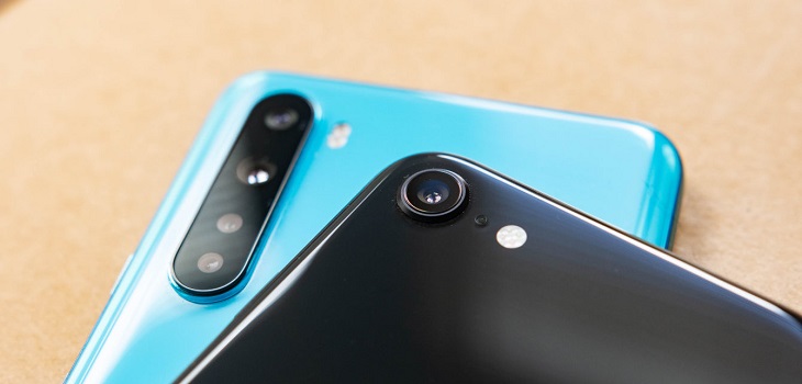iPhone SE 2020 và OnePlus Nord iPhone SE 2020 và OnePlus Nord