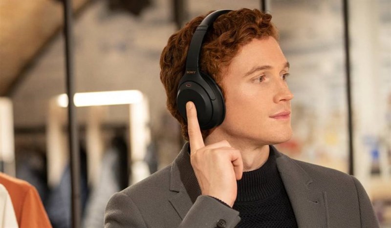 Sony WH-1000XM4 phiên bản màu đen