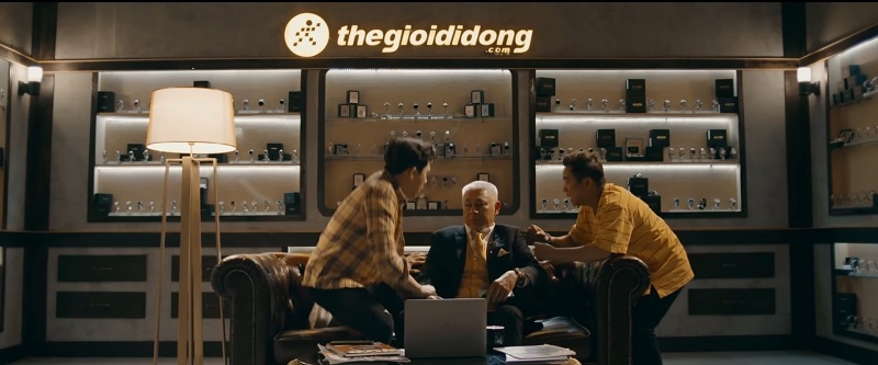 Teddy và Timey vội chạy về và phát hiện ra Bố Vàng chỉ ngủ quên