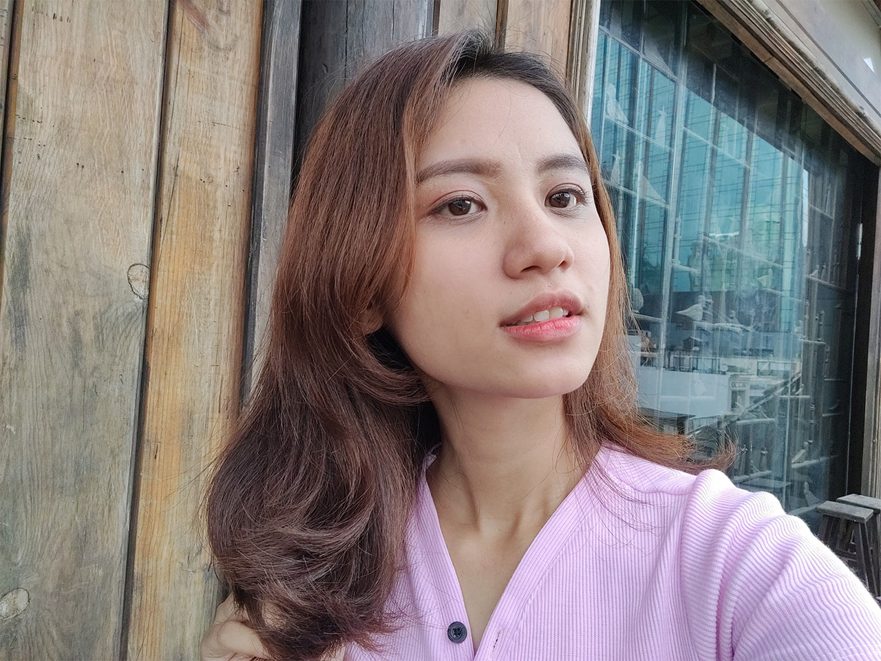 Ảnh chụp selfie bằng OnePlus Nord 5G