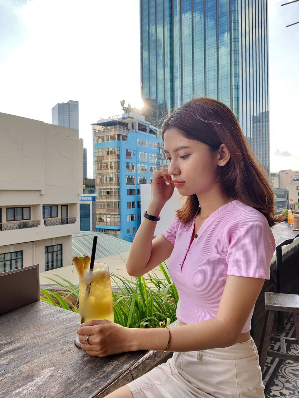 Ảnh chụp đủ sáng bằng OnePlus Nord 5G