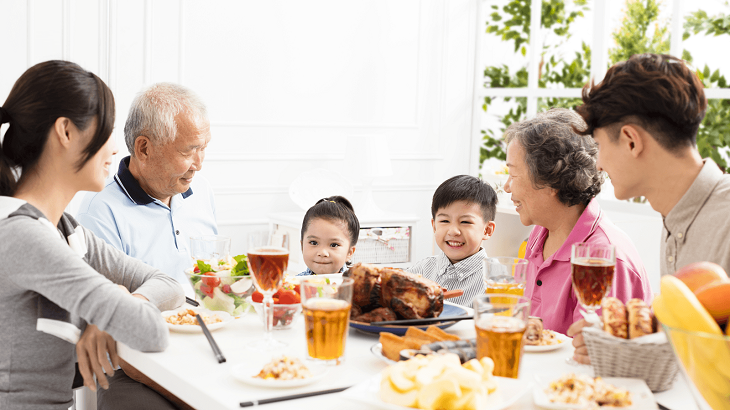 Family dinner helps bring people closer together