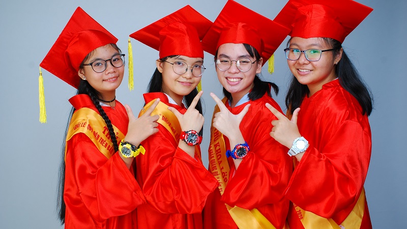 Thế Giới Di Động đồng hành cùng giải thưởng Lê Quý Đôn, tài trợ tổng cộng 118 đồng hồ cho các em đạt giải cấp 1 và cấp 2 Thế Giới Di Động đồng hành cùng giải thưởng Lê Quý Đôn, tài trợ tổng cộng 118 đồng hồ cho các em đạt giải cấp 1 và cấp 2
