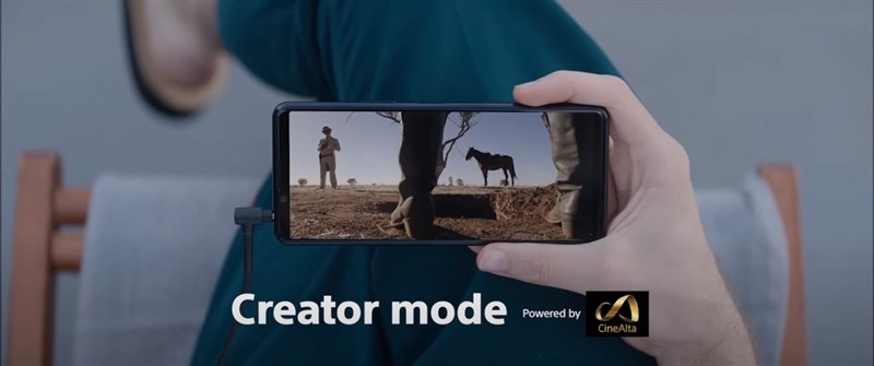 Sony Xperia 5 II có màn hình OLED CinemaWide HDR Full HD+ 6.1 inch
