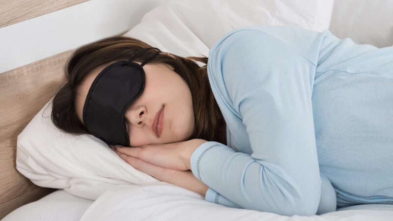 Nếu khó ngủ, hãy thử ngay phương pháp 'ngủ trong 10 giây' trong quân đội