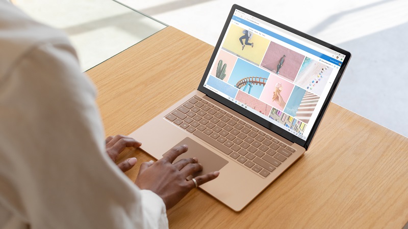 Microsoft đang chế tạo một chiếc laptop Surface giá rẻ màn hình 12.5 inch, dùng chip Intel thế hệ 10